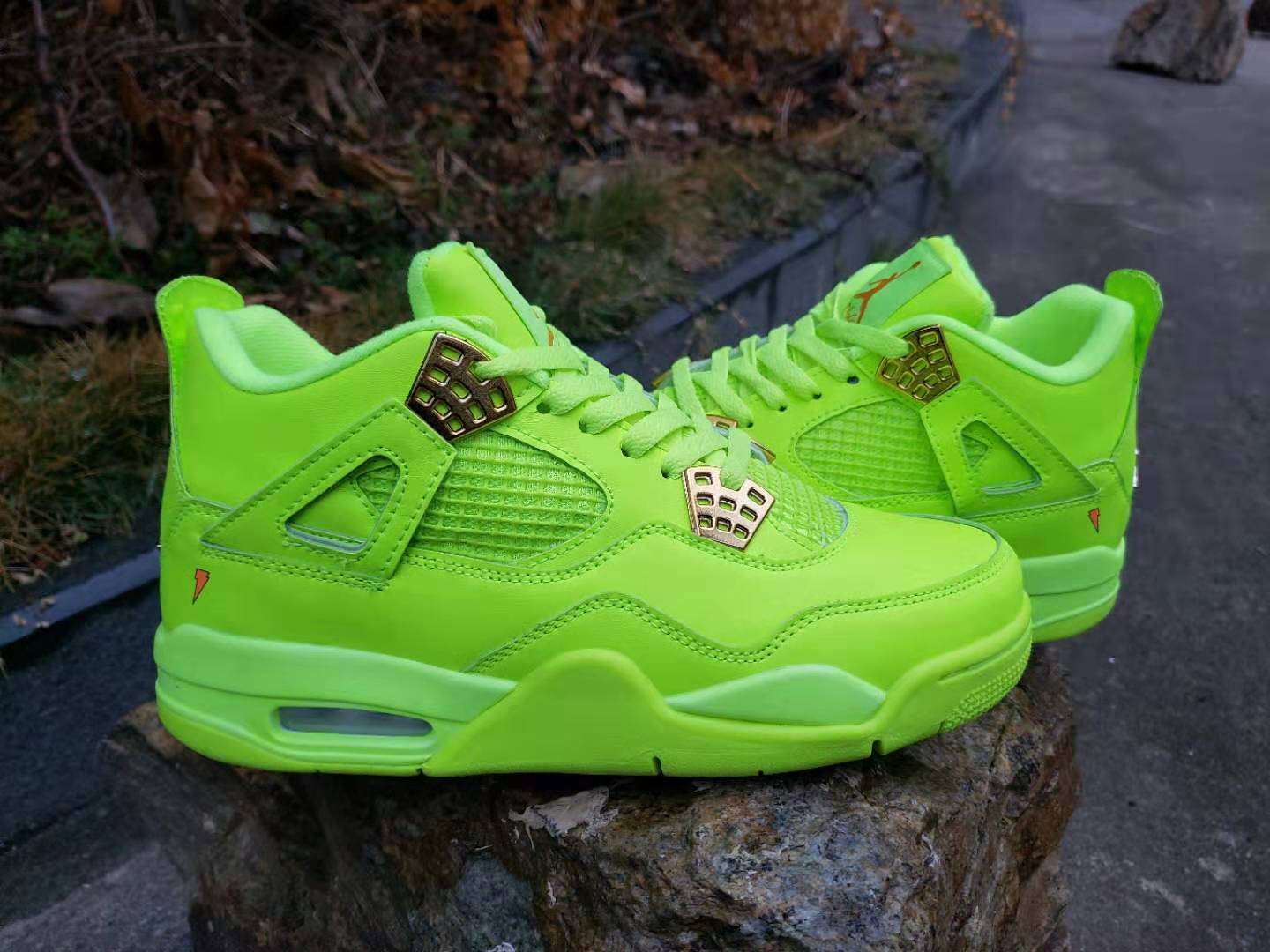 Air Jordan 4 Retro Apple Green Shoes